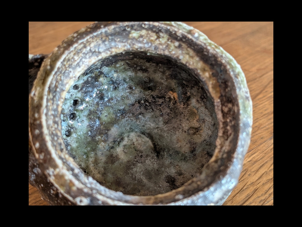 Hohin in granitic porcelain, double firing, including high-temperature charcoal firing.