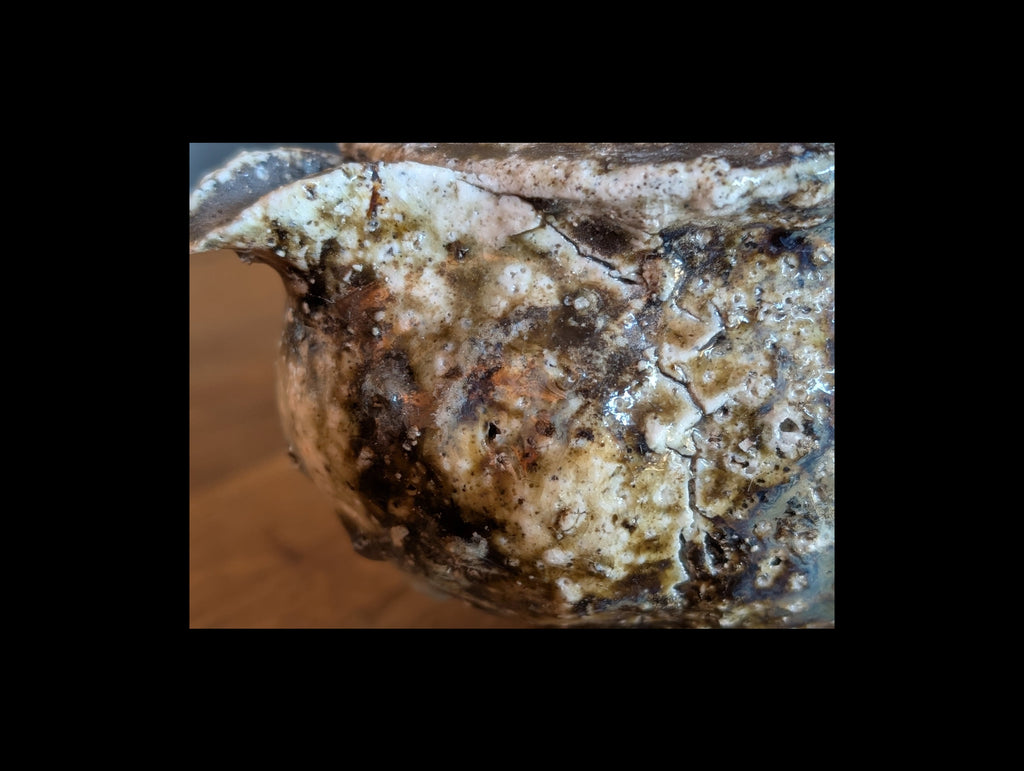 Hohin in granitic porcelain, double firing, including one charcoal firing.